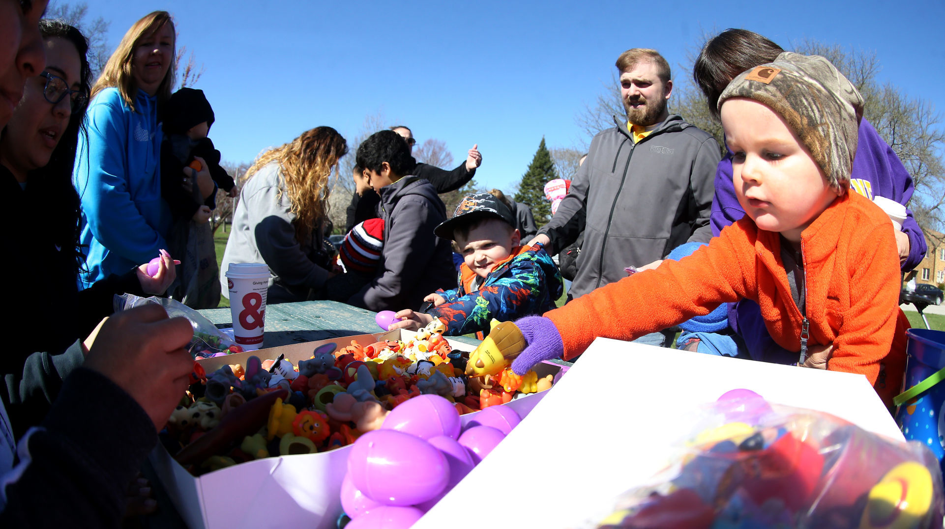 041319-mus-egghunt-003